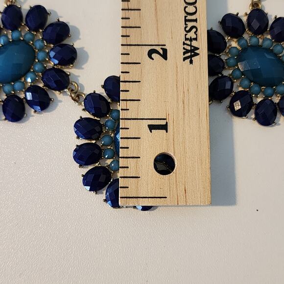 Blue Floral Art Deco Rhinestone Statement Necklace with Gold Chain - Picture 6 of 7